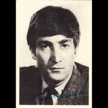 1963 THE BEATLES PHOTO - CHROMO - UK - A. & B. C.CHEWING GUM LTD No 001 - 007 IN A SERIES OF 60 PHOTOS - TRADING CARDS - pic 1