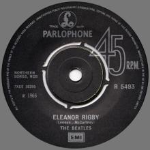 1966 08 05 - 1982 - M - YELLOW SUBMARINE / ELEANOR RIGBY - R 5493 - BSCP 1 - BOXED SET - pic 5