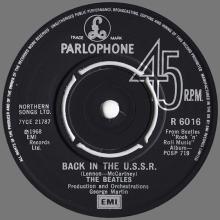 1982 12 07 THE BEATLES SINGLES COLLECTION - BSCP1 - R 6016 - A - BACK IN THE U.S.S.R. / TWIST AND SHOUT  - pic 1