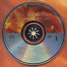 1989 06 05 b Flowers In The Dirt - Paul McCartney - Press kit for the CD - pic 1