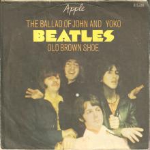 1969 05 30 - 1969 - A - THE BALLAD OF JOHN AND YOKO - OLD BROWN SHOE - R 5786 - PUSH-OUT CENTER - pic 1