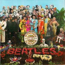 2017 12 15 - SGT. PEPPERS LONELY HEARTS CLUB BAND - 4 AUDIO CD'S - BLU-RAY⁄DVD  - 0602557455328 - 6 02557 45532 8 BOX  - pic 9