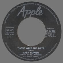 MARY HOPKIN - 1968 08 31 - THOSE WERE THE DAYS ⁄ TURN, TURN, TURN - GERMANY - 1 - O 23 910 - BLACK APPLE - pic 1