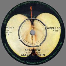 MARY HOPKIN - 1969 03 28 - GOODBYE ⁄ SPARROW - APPLE 10 - FINLAND - pic 2