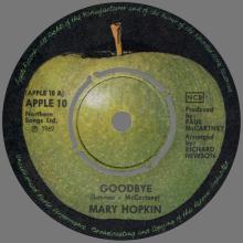 MARY HOPKIN - 1969 03 28 - GOODBYE ⁄ SPARROW - APPLE 10 - SWEDEN - PINK - pic 1