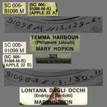MARY HOPKIN - 1970 01 16 - TEMMA HARBOUR ⁄ LONTANO DAGLI OCCHI - APPLE 22 - HOLLAND - 5C 006-91098 M - pic 1