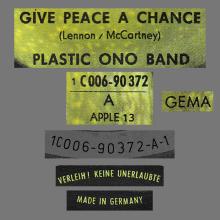 PLASTIC ONO BAND - JOHN LENNON - GIVE PEACE A CHANCE - GERMANY 1976 - 1C 006-90372 ⁄ APPLE 13 - pic 1