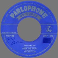 PORTUGAL 001 B - 1963 11 00 - LMEP 1162 - SHE LOVES YOU - BRIGHT RED SLEEVE - pic 3