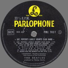 THE BEATLES DISCOGRAPHY FRANCE 1967 06 01 SGT PEPPER'S LONELY HEARTS CLUB BAND - A - YELLOW PARLOPHONE PMC 7027  - pic 3