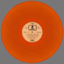 THE BEATLES DISCOGRAPHY FRANCE 1979 00 00 THE BEATLES HELP ! - DC 25 - Orange vinyl - pic 1