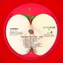 THE BEATLES DISCOGRAPHY GERMANY 1978 04 00 BEATLES ⁄ 1962-1966 - 1C 172-05307 ⁄ 8 - RED VINYL AND RED STICKER - pic 10