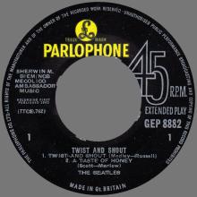 THE BEATLES DISCOGRAPHY UK - 1963 07 12 - TWIST AND SHOUT - GEP 8882 - C - PARLOPHONE - pic 3