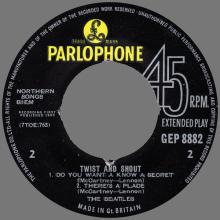 THE BEATLES DISCOGRAPHY UK - 1963 07 12 - TWIST AND SHOUT - GEP 8882 - C - PARLOPHONE - pic 1