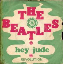 THE BEATLES FRANCE 45 - 1968 08 30 - SLEEVE B - FO 106 - HEY JUDE ⁄ REVOLUTION  - pic 1
