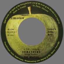 THE BEATLES FRANCE 45 - 1969 10 20 - SLEEVE C ⁄ RECORD 2 - APPLE - 2 C 006-04266 M - SOMETHING ⁄ COME TOGETHER  - pic 5