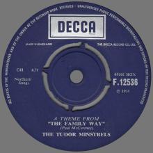 THE TUDOR MINSTRELS - UK - LOVE IN THE OPEN AIR ⁄ A THEME FROM THE FAMILY WAY - DECCA - F.12536 - pic 2