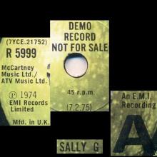 uk1974(4)a Sally G ⁄  Junior's Farm R 5999 7-2-75 - pic 3